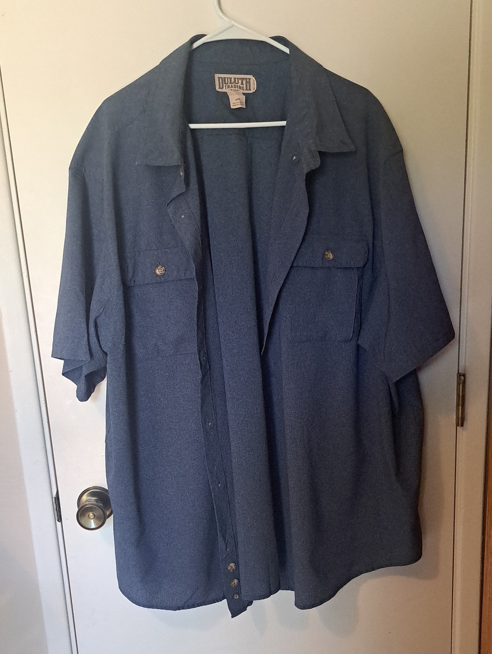 Duluth Trading Co Short-Sleeve Shirt in Navy Blue